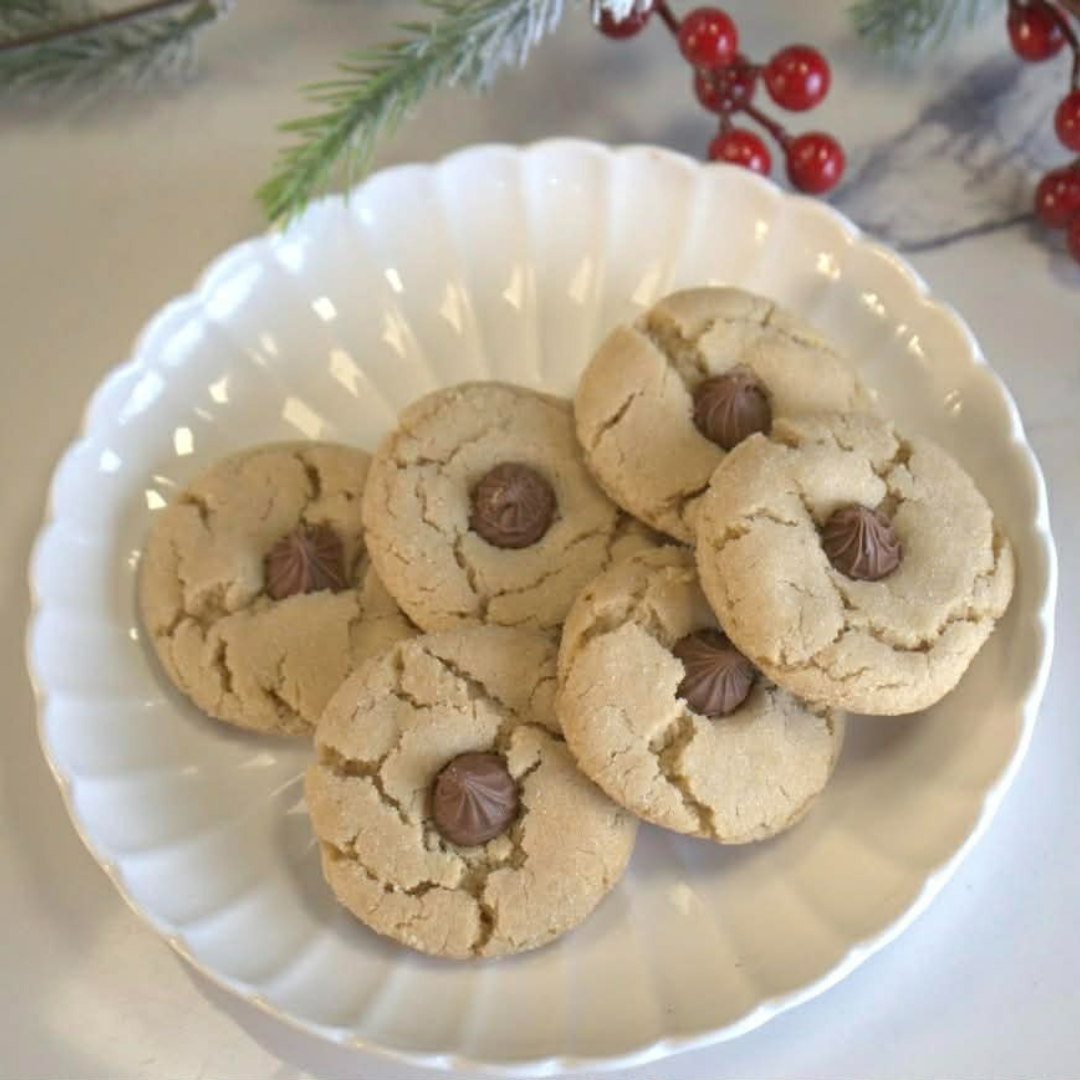 Soft Shortbread Cookies with Cherry- 8 pcs (100 points)